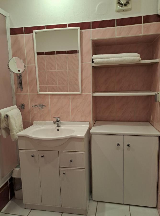 Apartment Dum U Cerneho Beranka Praha Eksteriør bilde